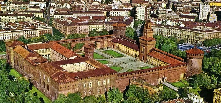 Замок Сфорца в Милане и его вид сверху