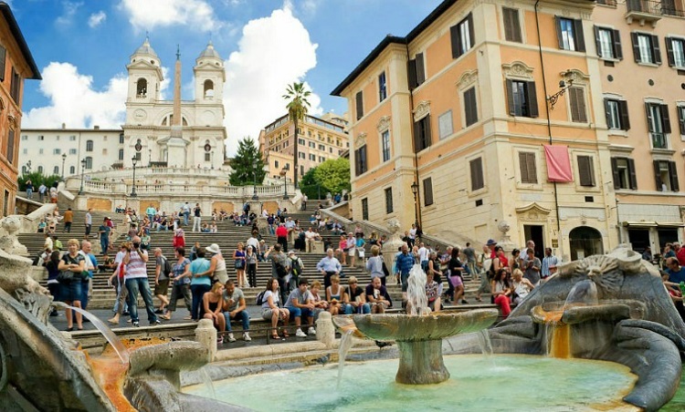 Достопримечательности Рима - Испанская лестница в Италии