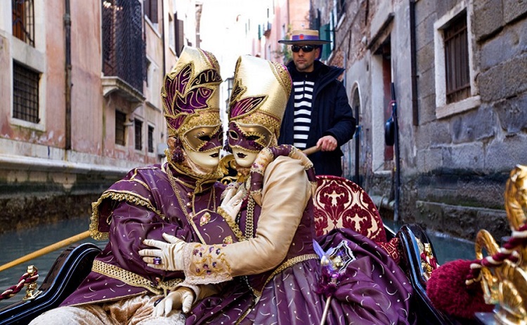Карнавал в Венеции - как проводит праздник итальянский народ
