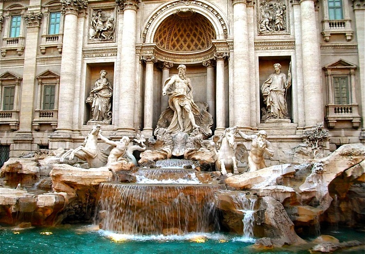 Фонтан де Треви в Риме - чем знаменита эта достопримечательность