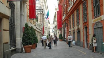 Улица в Генуе - Виа Гарибальди и ее достопримечательности