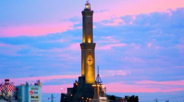 Маяк La Lanterna в Генуе и описание достопримечательности