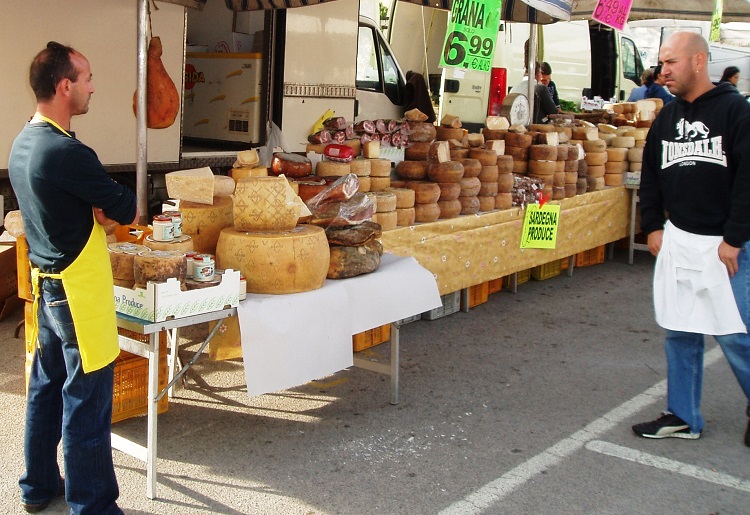 Фермерский рынок в городе Альгеро - где находится и как до него добраться