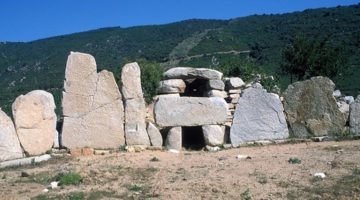 Гробницы гигантов на Сардинии - описание главной достопримечательности острова