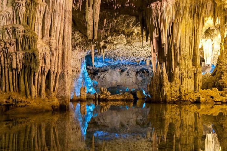 Как выглядит грот Нептуна на Сардинии - описание с фото